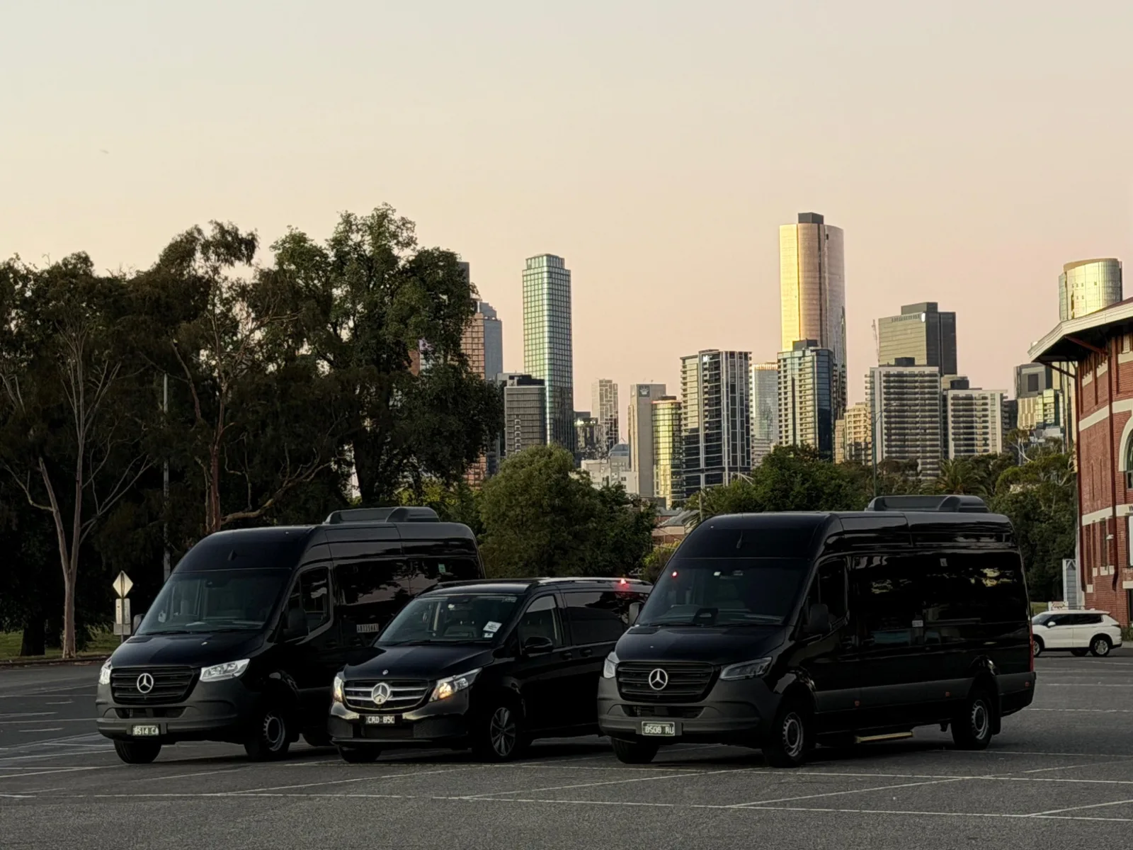 Luxury People Mover group chauffeur Melbourne